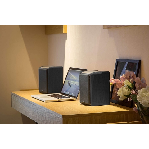 Edifier R1010BT - 4" Bluetooth Wireless - Studio Monitor Speaker (Pair) 24 Watts RMS - Black