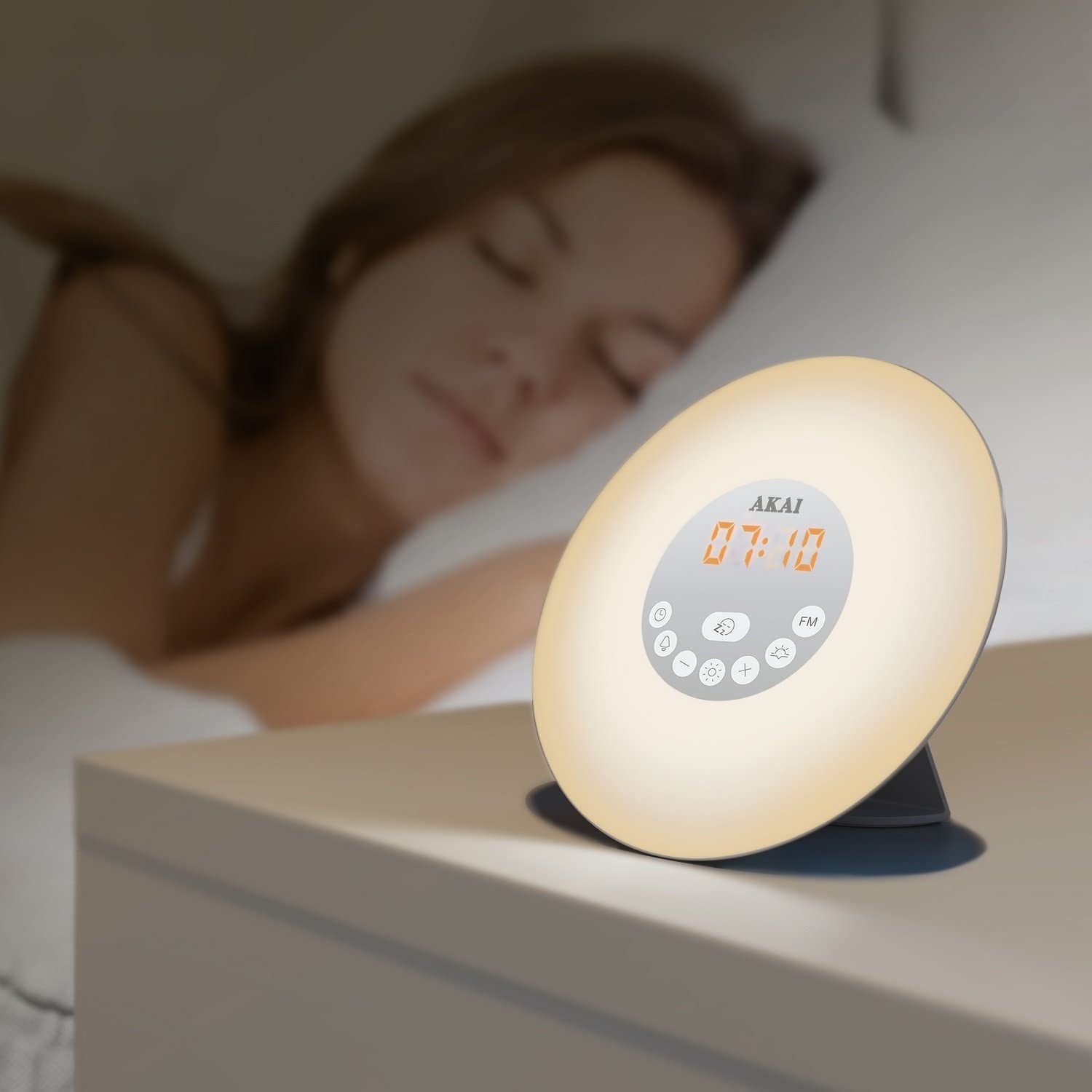 Akai FM Alarm Clock Radio with Sunrise Simulation Wake-Up Light thumbnail image