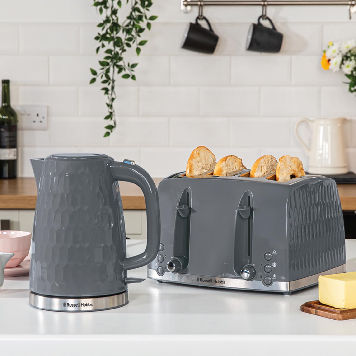 Russell Hobbs 26053 Honeycomb Grey Plastic Kettle thumbnail image
