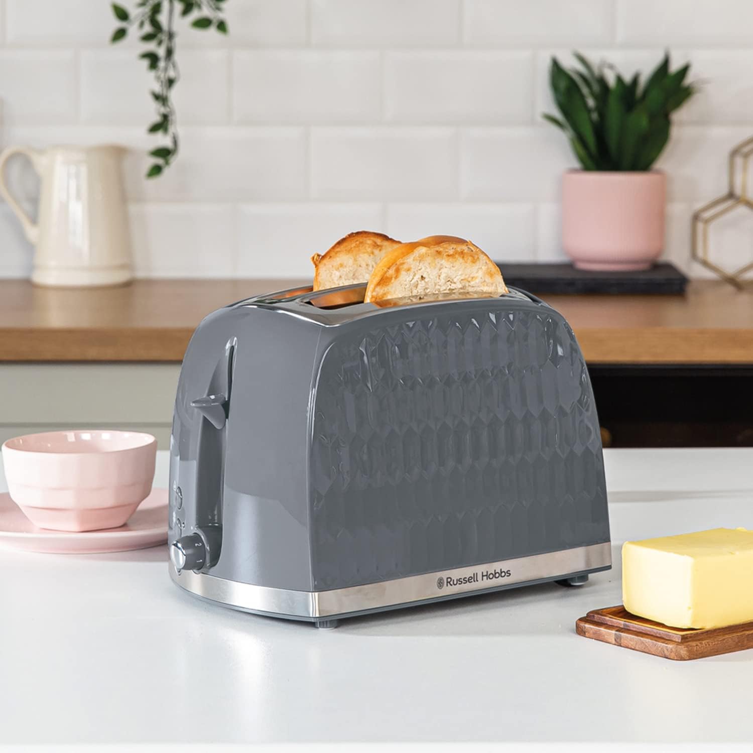 Russell Hobbs 26063 Honeycomb 2 Slice Grey Plastic Toaster thumbnail image