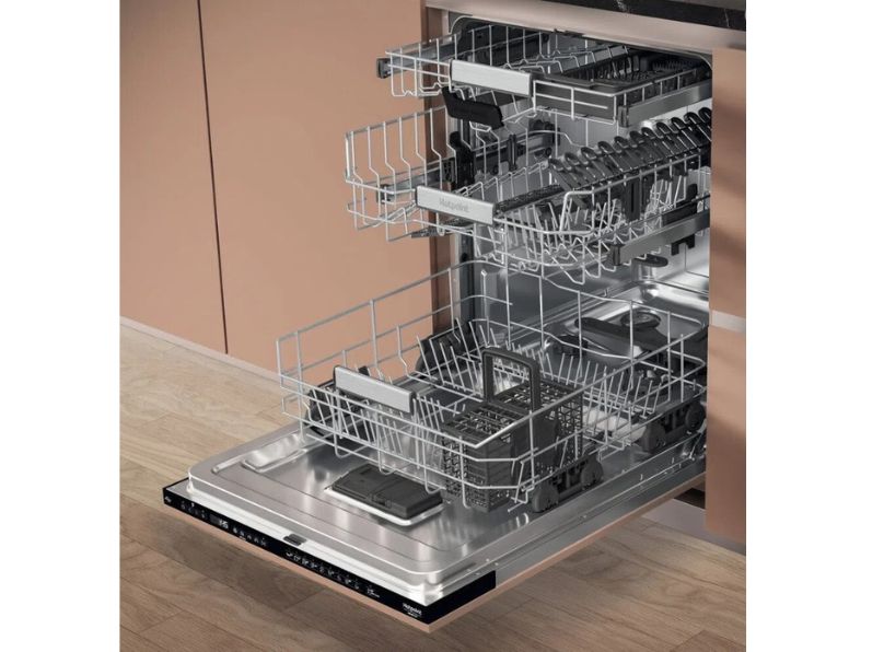 Hotpoint H8IHP42L Integrated Full Size Dishwasher thumbnail image